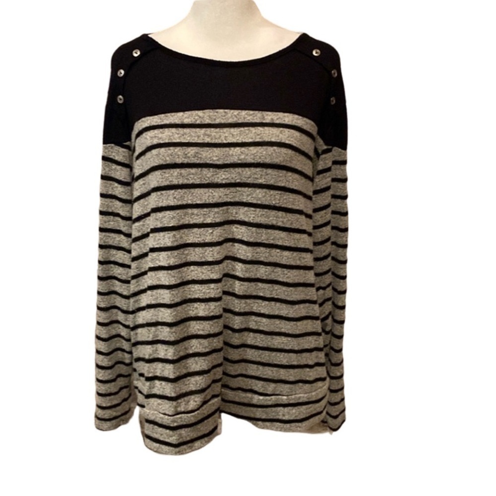 Market & Spruce lightweight sweater. Size 2X. Black and light gray stripe.